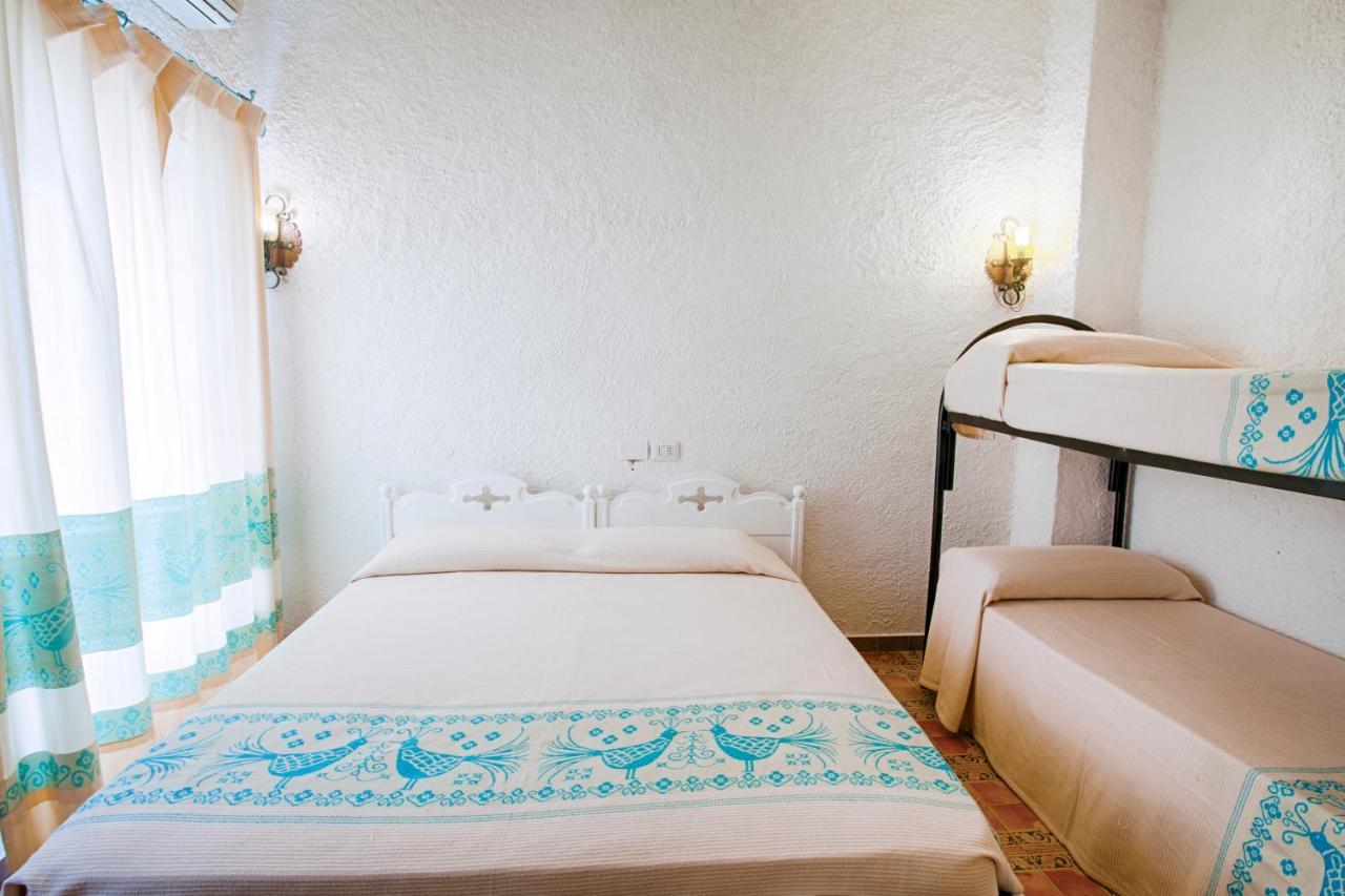Hotel Al Faro 圣特奥多罗 外观 照片