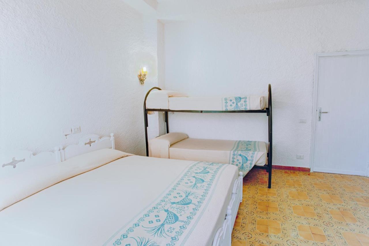 Hotel Al Faro 圣特奥多罗 外观 照片